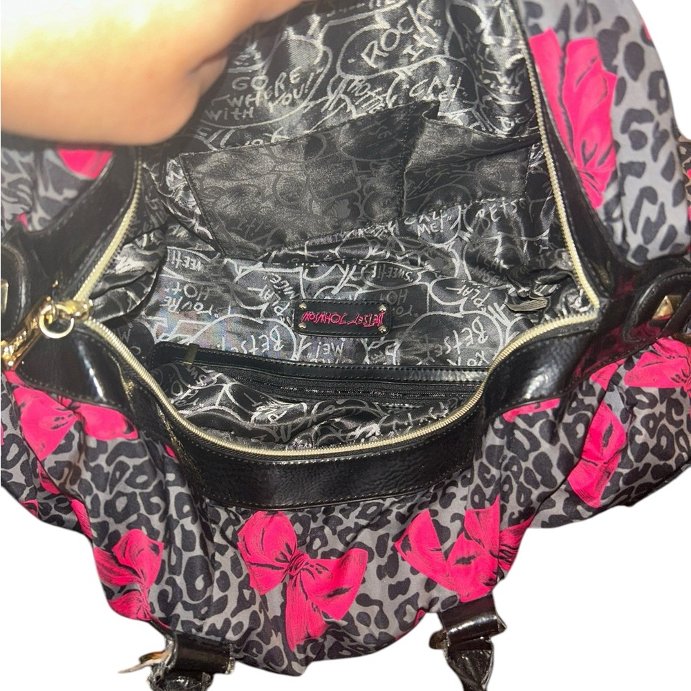 Betsey Johnson bag - Picture 3 of 4